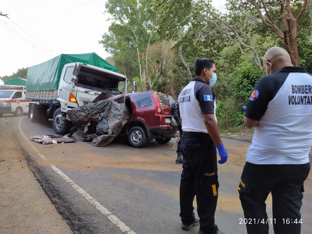 accidente de tránsito deja cinco personas muertas en Jutiapa