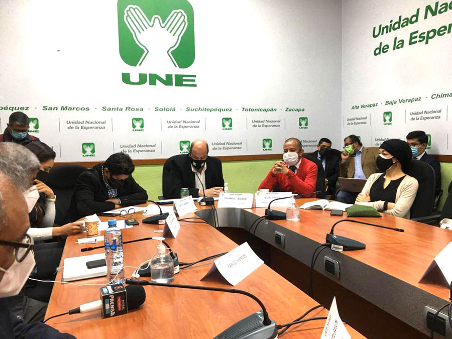 Diputados de la UNE citaron a autoridades del Ministerio de Salud