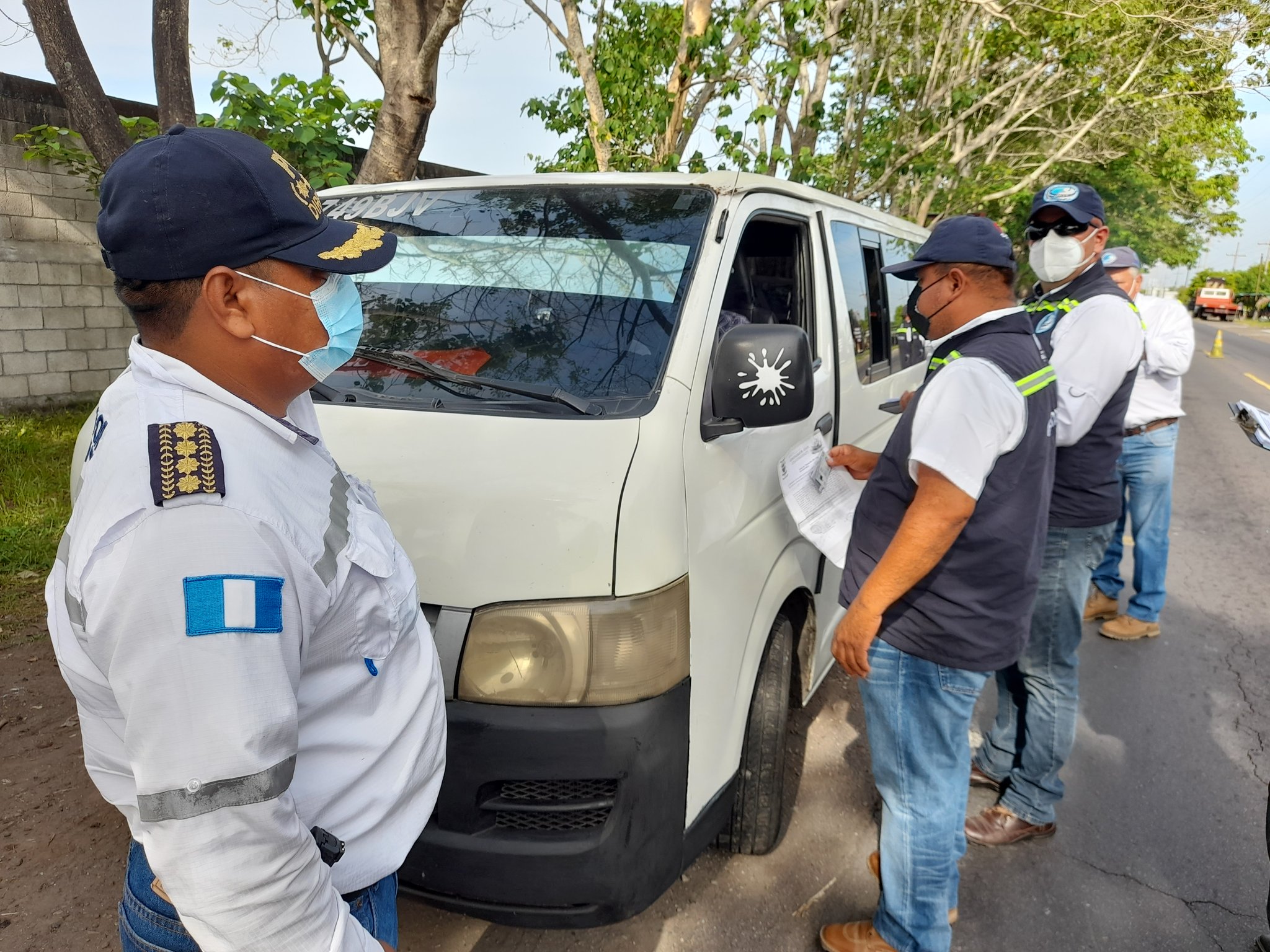 DGT multa a buses en Escuintla