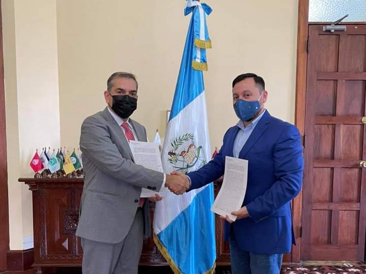 El Ministerio de Gobernación firma un convenio con Crime Stopper Guatemala, para fortalecer la seguridad ciudadana.