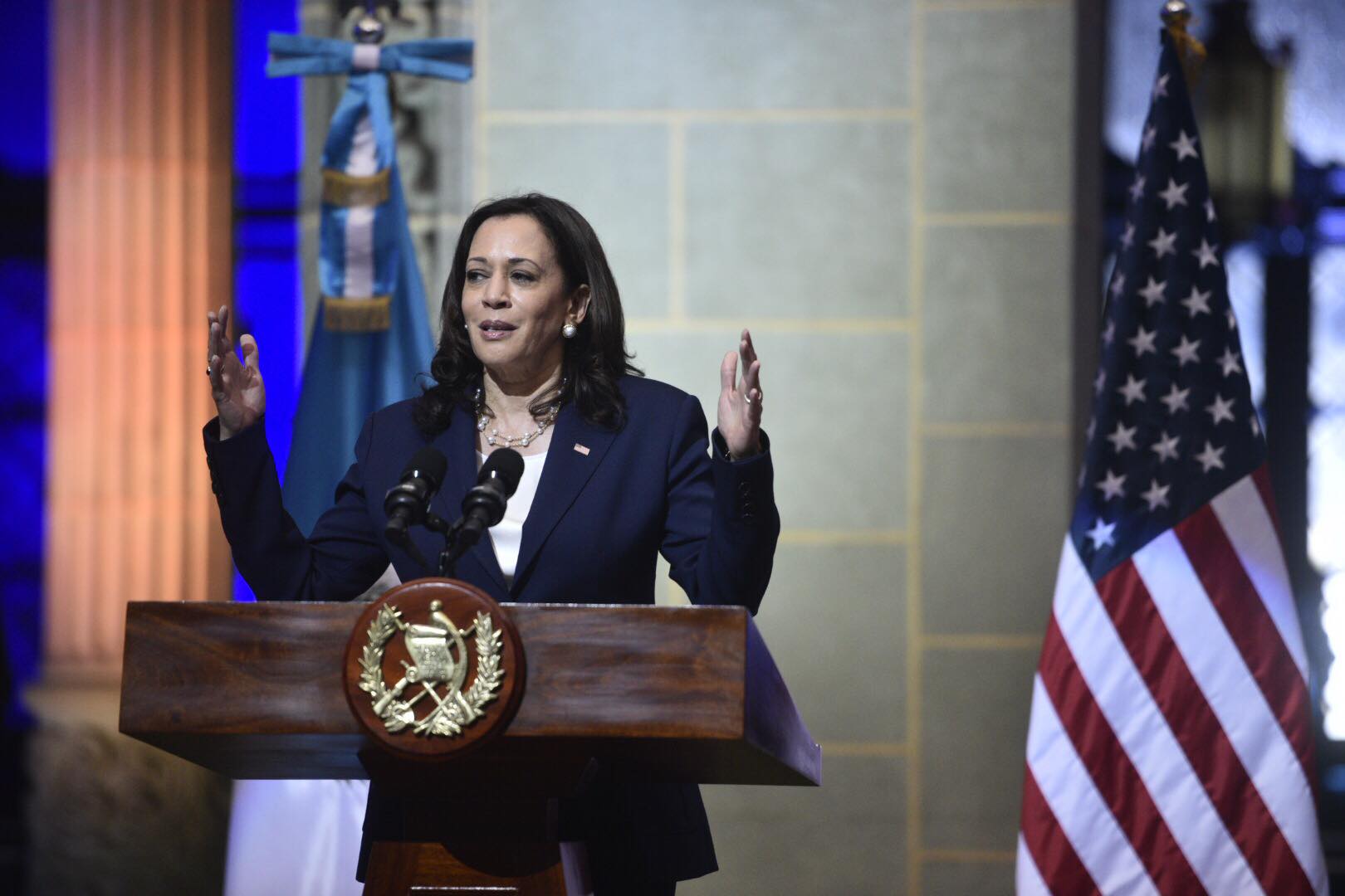 conferencia de Kamala Harris y Alejandro Giammattei