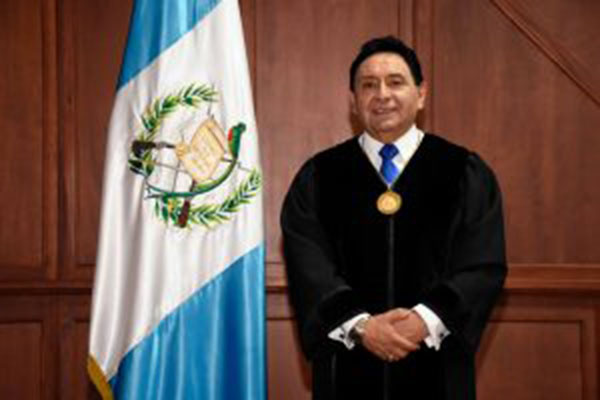 magistrado de la CC, Francisco De Mata Vela