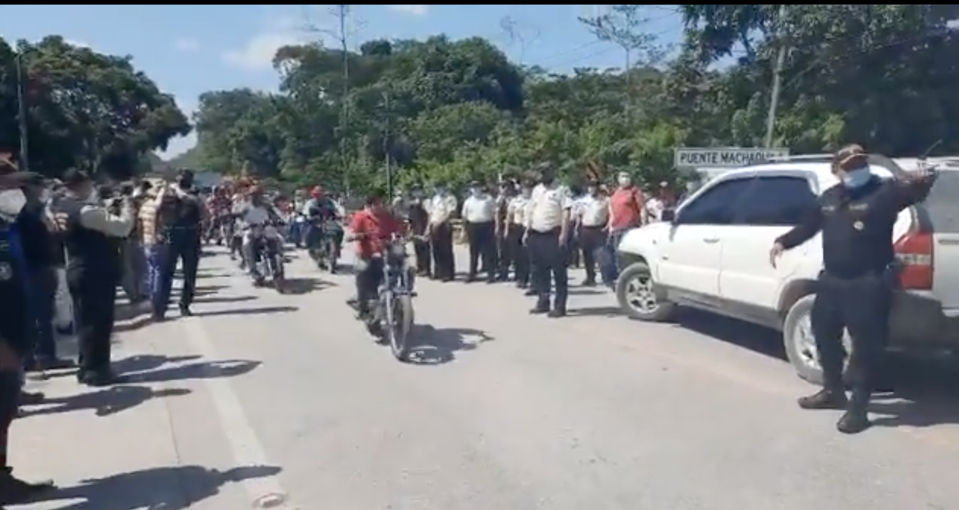 exmilitares retiran algunos bloqueos