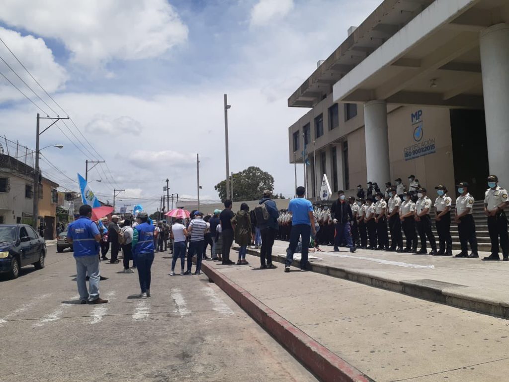 Nueva jornada de manifestaciones por la destitución Juan Francisco Sandoval, exjefe de la Fiscalía Especial contra la Impunidad (FECI).