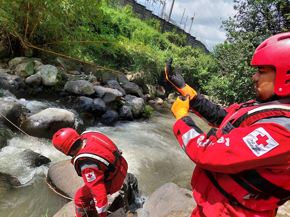 localizan fallecido a menor arrastrado por río en Retalhuleu