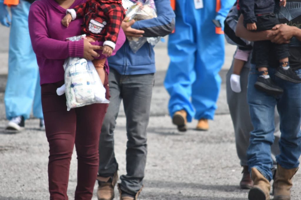 familias de migrantes guatemaltecos son retornadas desde Estados Unidos