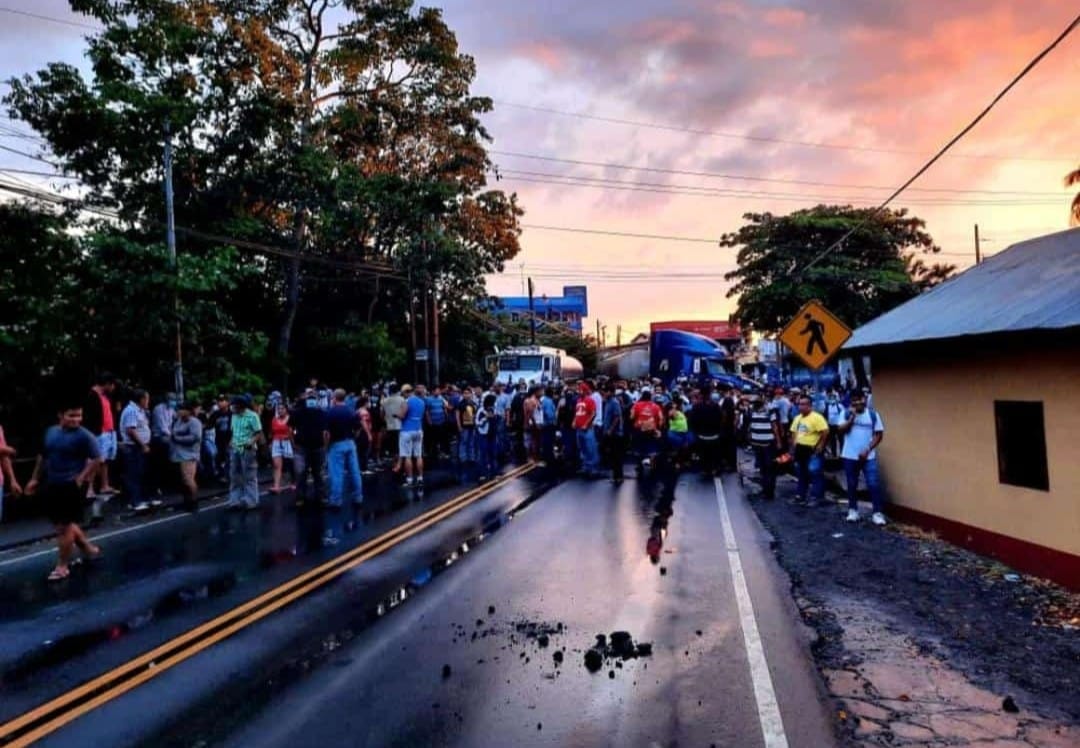 bloqueo en Cuyotenango, Suchitepéquez