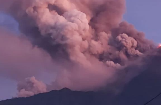 El volcán de Fuego inicia nueva fase de erupción