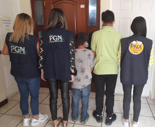 PGN rescata a hermanos de niño fallecido en Mixco