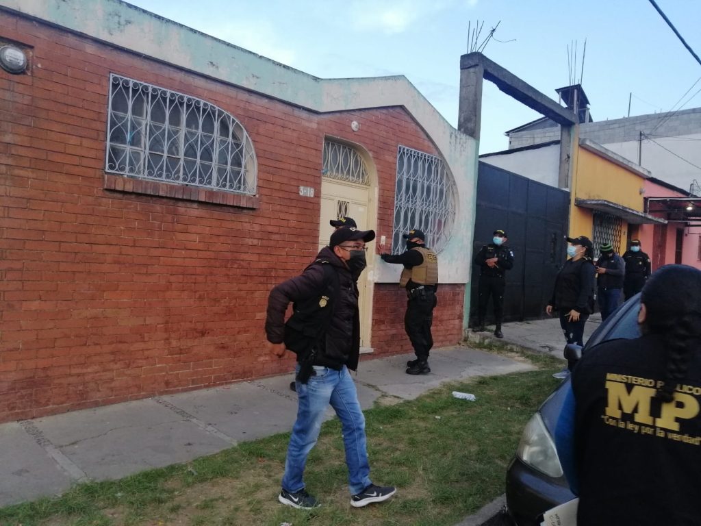 allanamientos contra extorsiones en Guatemala y Mixco