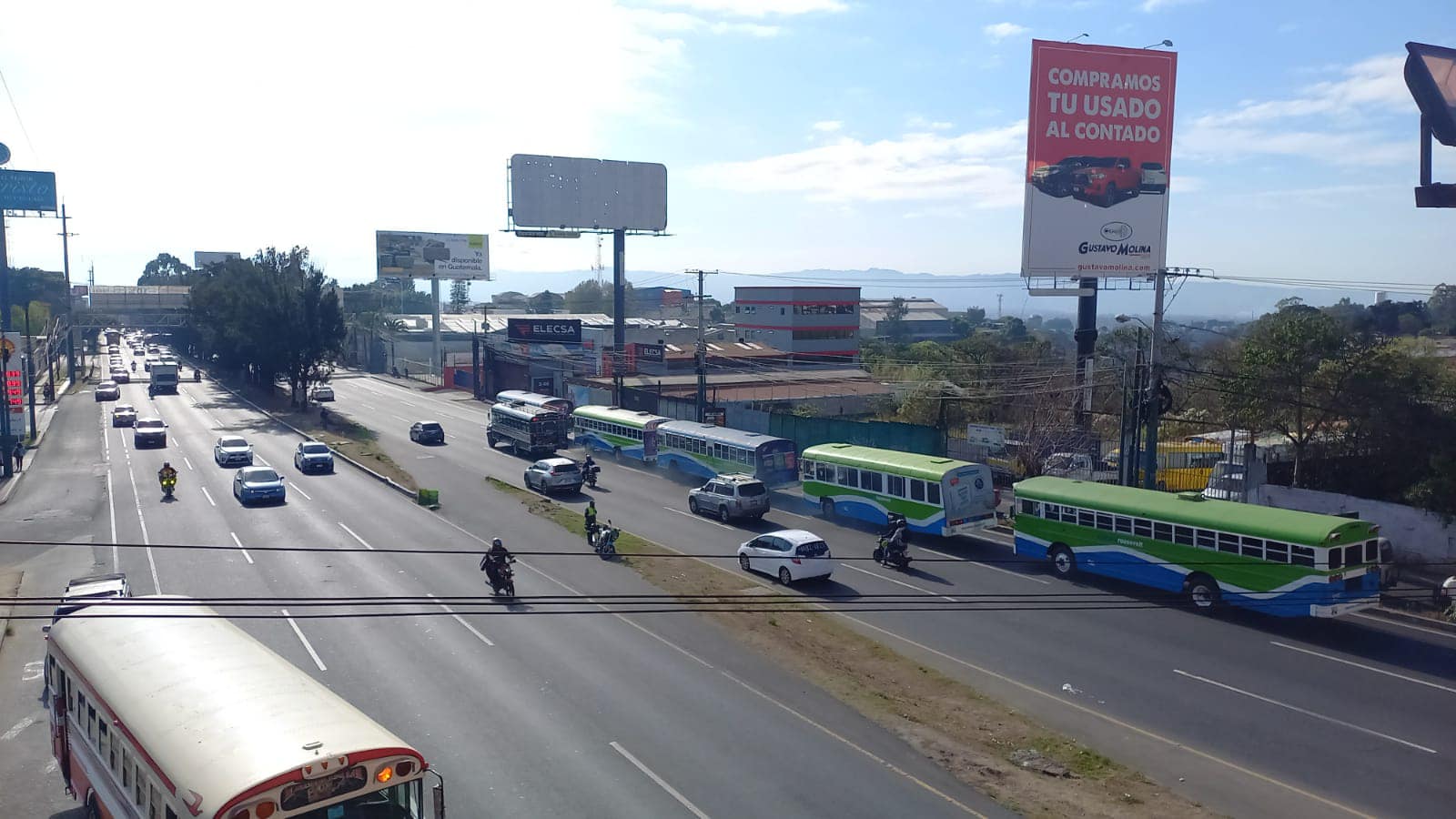 Trabajadores de buses de Mixco paralizan servicio