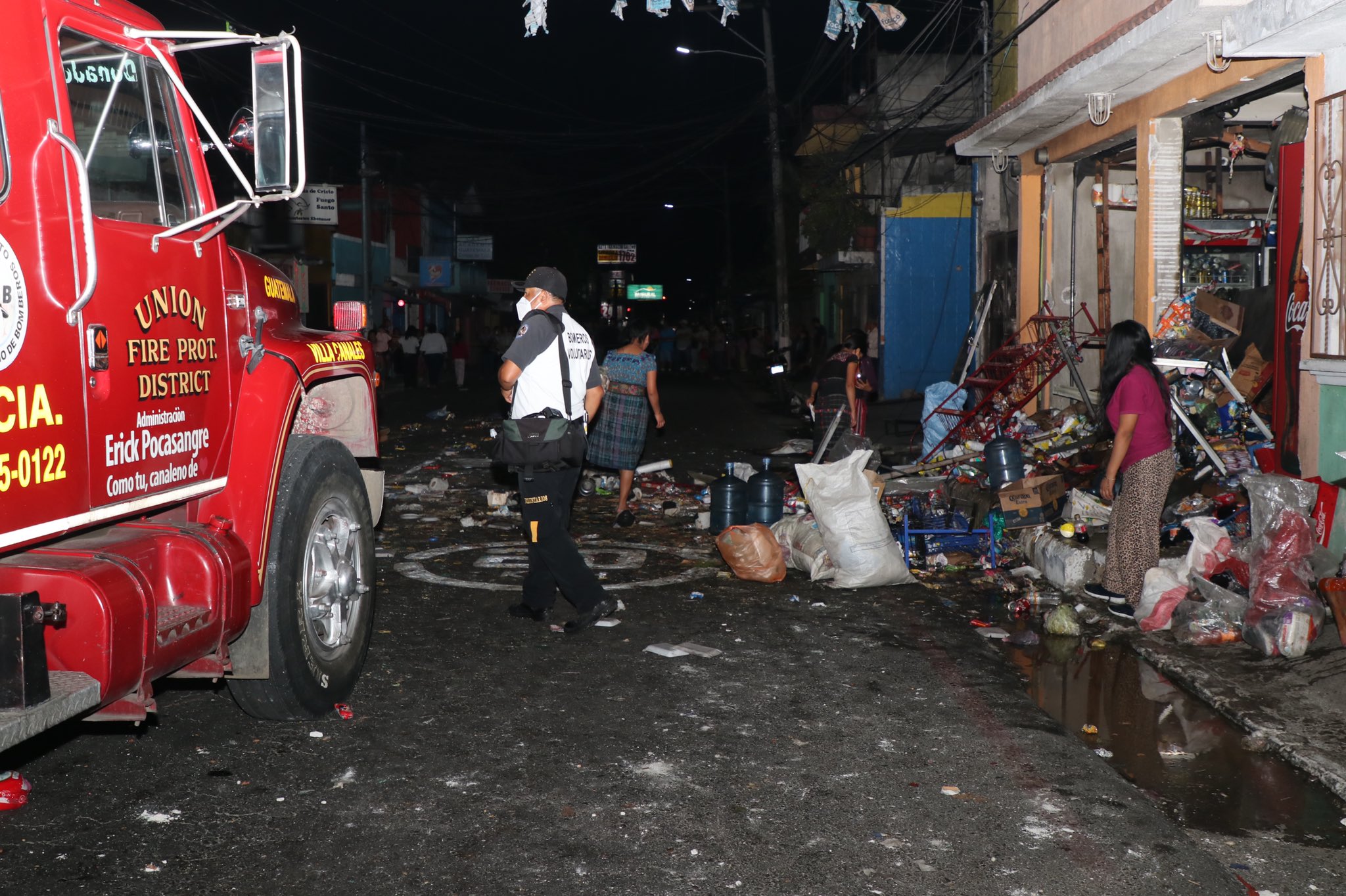 explosión en tienda de Villa Canales