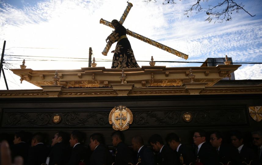 Procesión Jesús de la Buena Muerte de la Parroquia Santo Domingo.