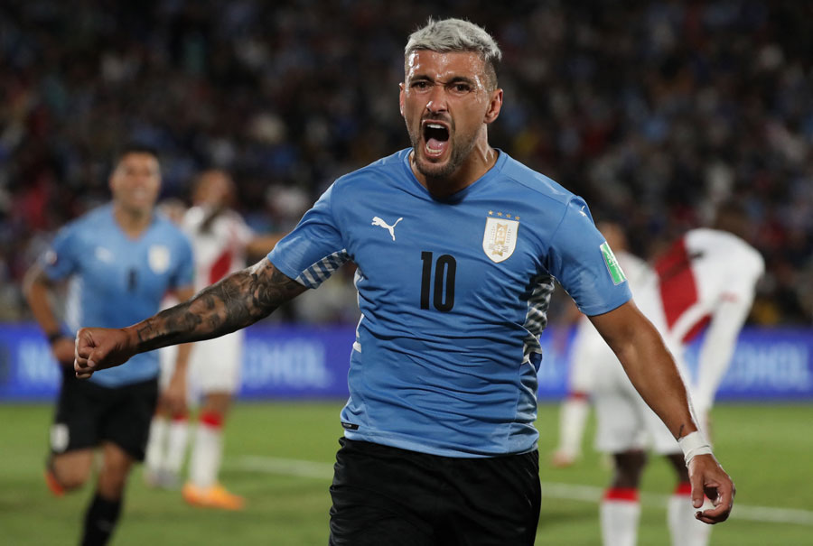 Uruguay celebra triunfo ante Perú