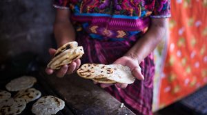 Tortillas hechas a mano en Guatemala