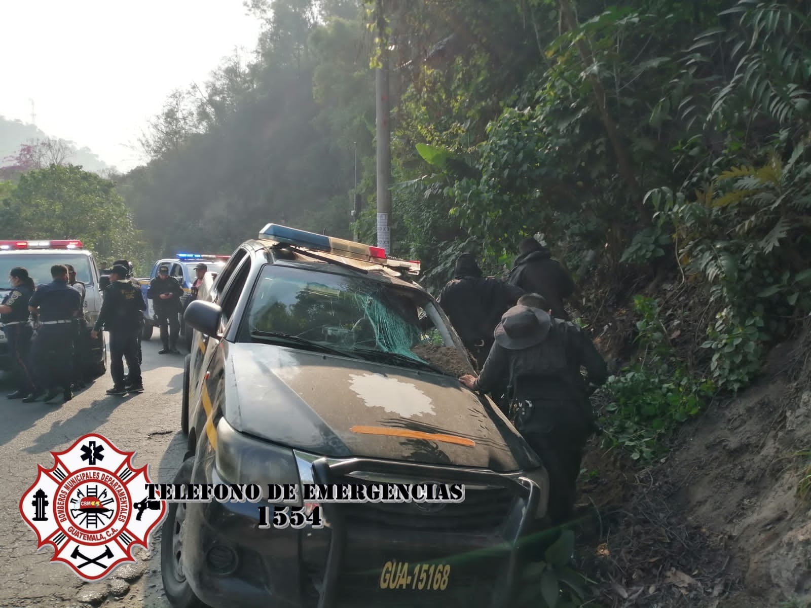 accidente de agentes de PNC en Ciudad Quetzal