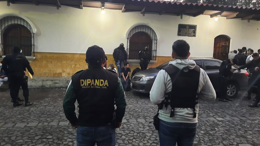 Detenidos en la Antigua Guatemala por violar ley seca