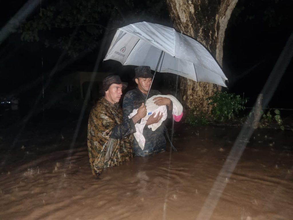inundaciones en Moyuta, Jutiapa, por desborde de ríos