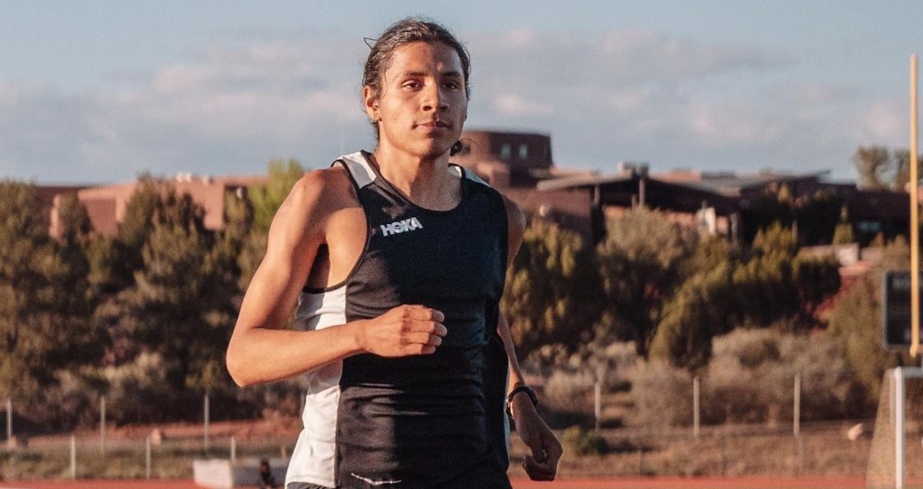 El guatemalteco Luis Grijalva se prepara para su participación en el Mundial de Atletismo