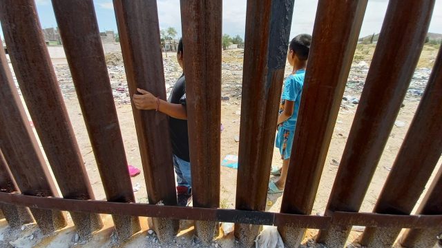 menores migrantes no acompañados en frontera entre México y Estados Unidos