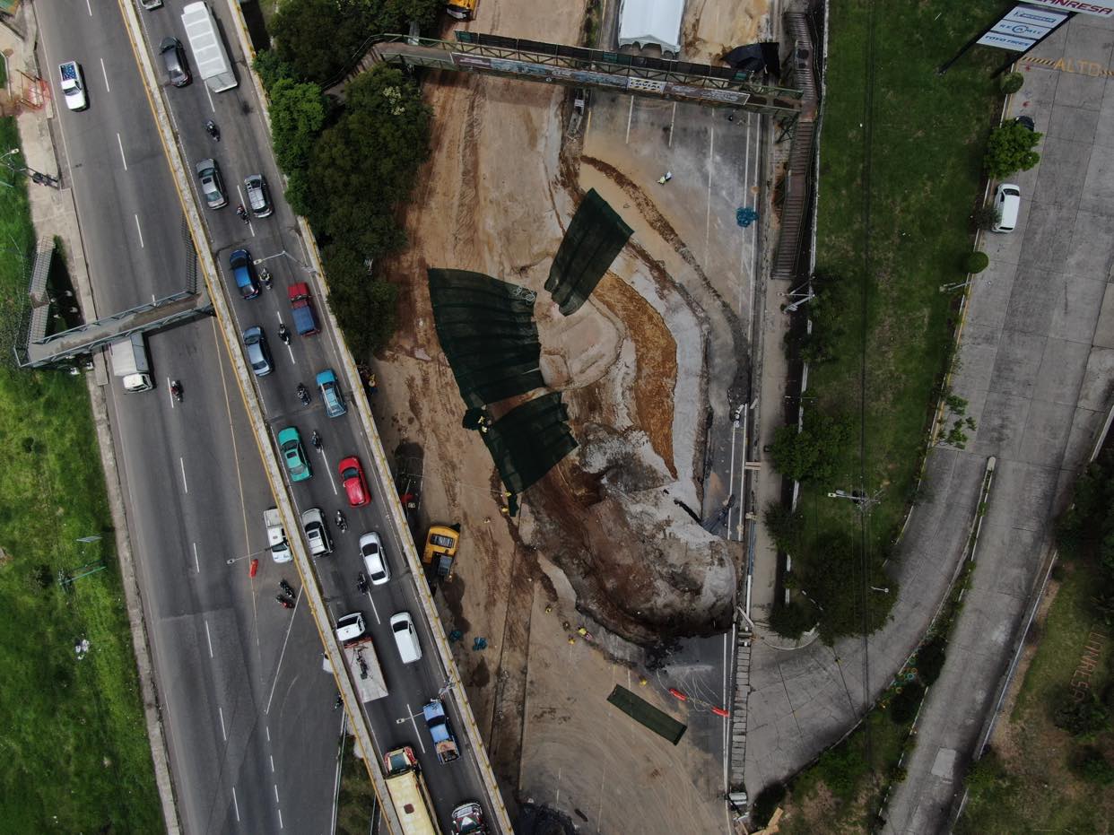 trabajos por hundimiento en Km. 15 de ruta al Pacífico