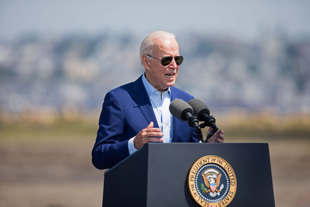 Joe Biden dando un discurso