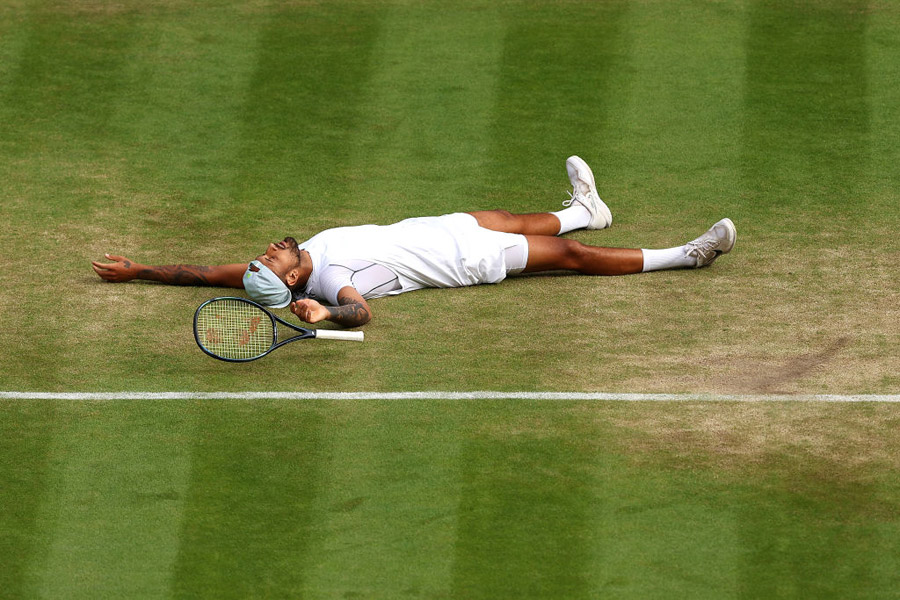 Nick Kyrgios avanza en Wimbledon