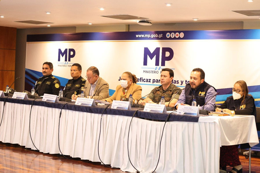 Conferencia de prensa de autoridades del MP, Gobernación y Defensa Nacional