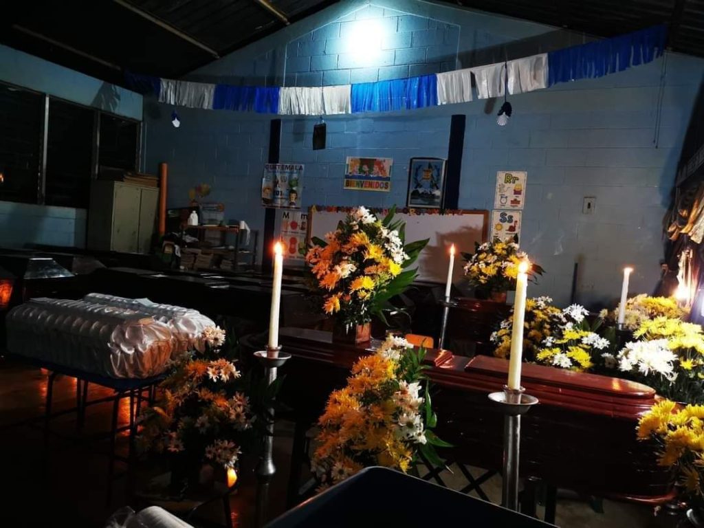 velorio de personas fallecidas en accidente en Jocotán, Chiquimula