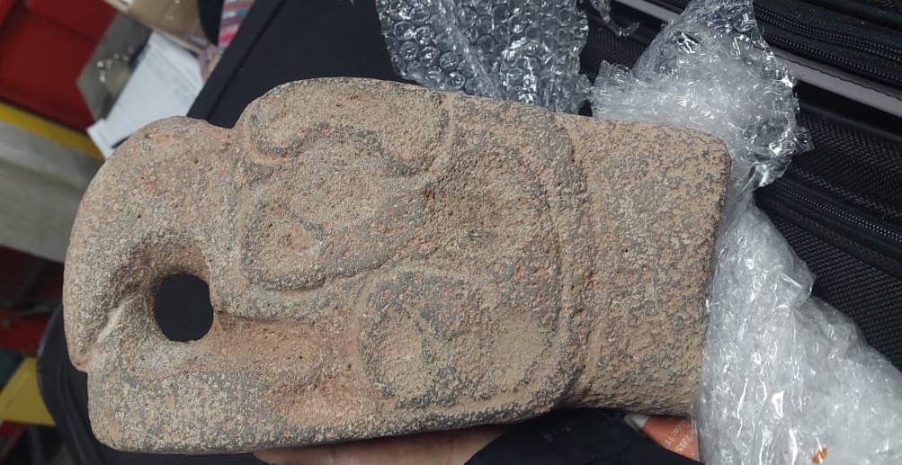 Capturan a estadounidense que pretendía sacar piezas arqueológicas de Guatemala
