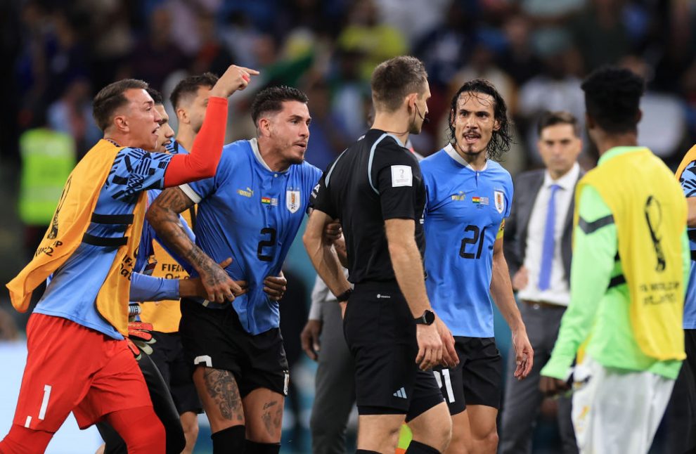 FIFA anunció medidas contra jugadores de Uruguay tras su eliminación del  Mundial