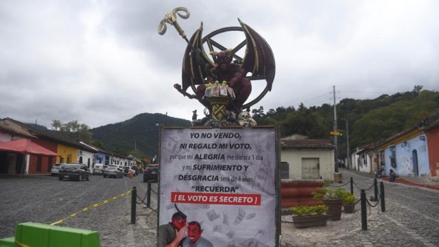 Diablo en la Antigua Guatemala. / Foto: Omar Solís