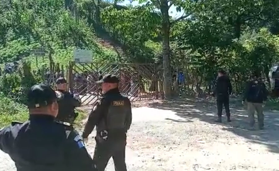 Agentes de la PNC fueron atacados en una finca de Tucurú, Alta Verapaz