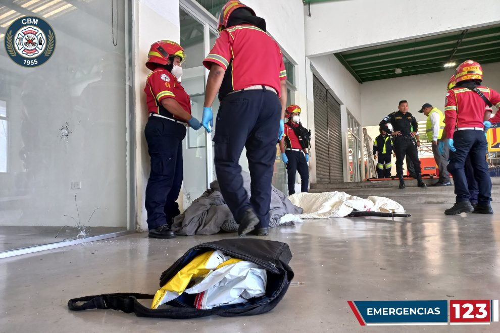 Disparan contra agentes de seguridad en centro comercial de Villa Nueva