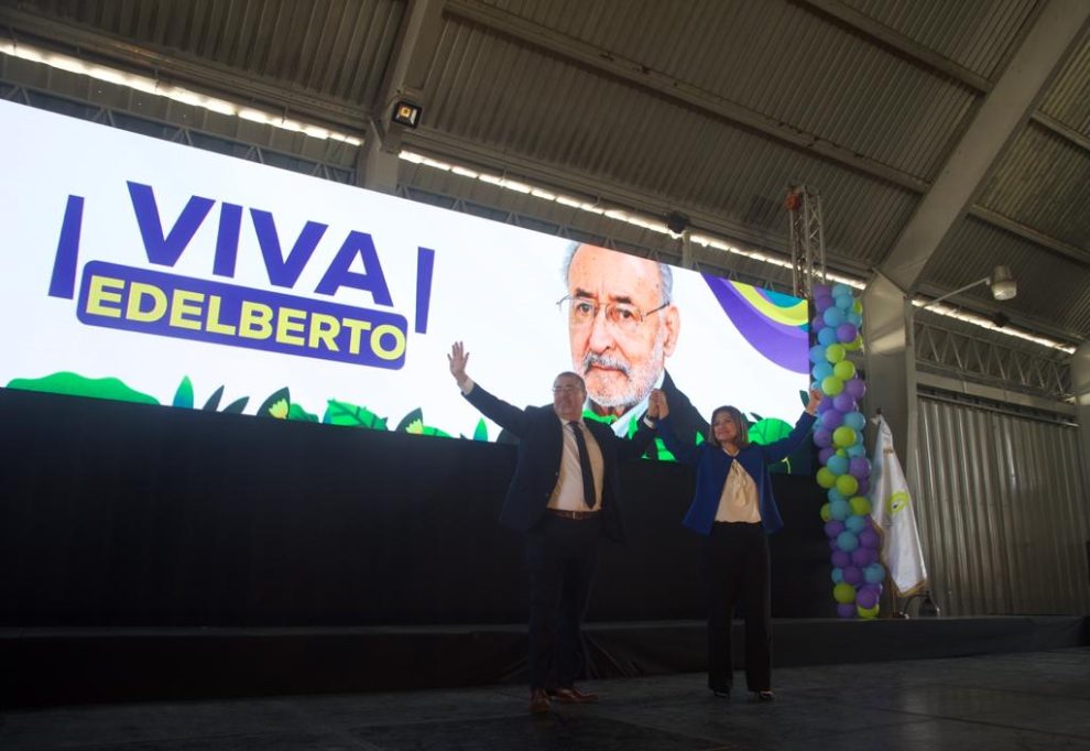 Binomio presidencial de Movimiento Semilla, el diputado Bernardo Arévalo y Karin Herrera. / Foto: Omar Solís