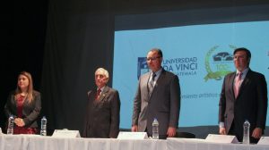 UP y Universidad Da Vinci firman acuerdo