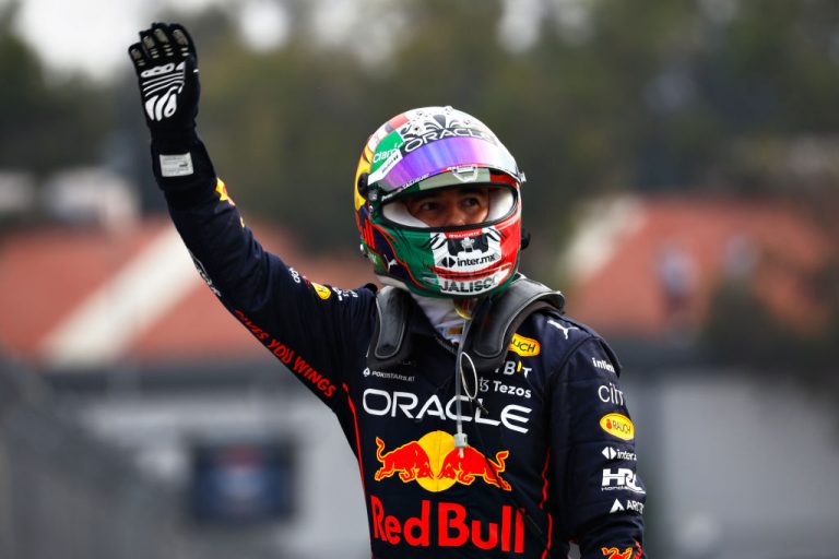 ‘Checo’ Pérez brilla y conquista el GP de Arabia Saudita