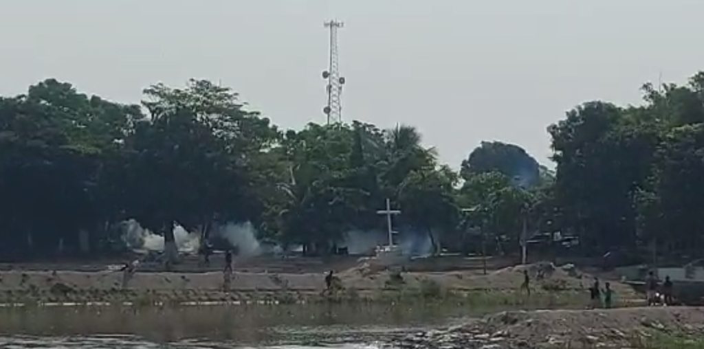 Reportan disturbios a orillas del río Suchiate