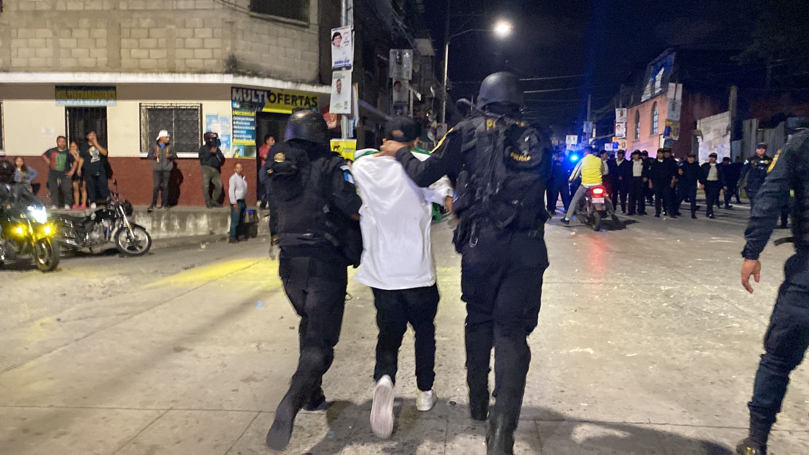 Detenidos en zona 6 de Chinautla por escandalizar