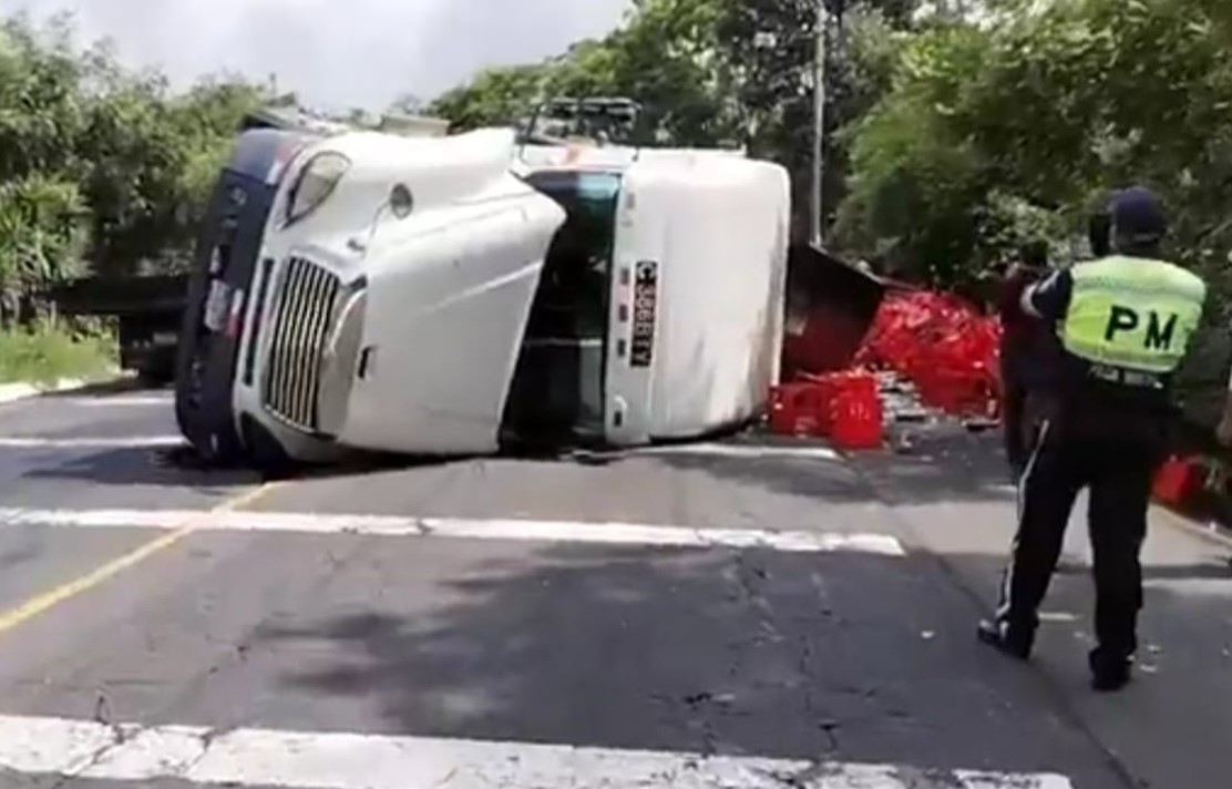 accidente de tráiler en RN-14