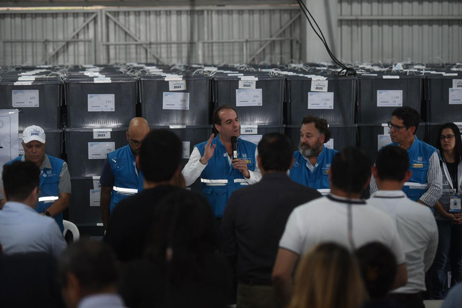 Junta Electoral del Distrito Central en el recuento de votos