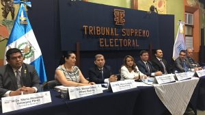 Conferencia de prensa de magistrados del Tribunal Supremo Electoral (TSE)