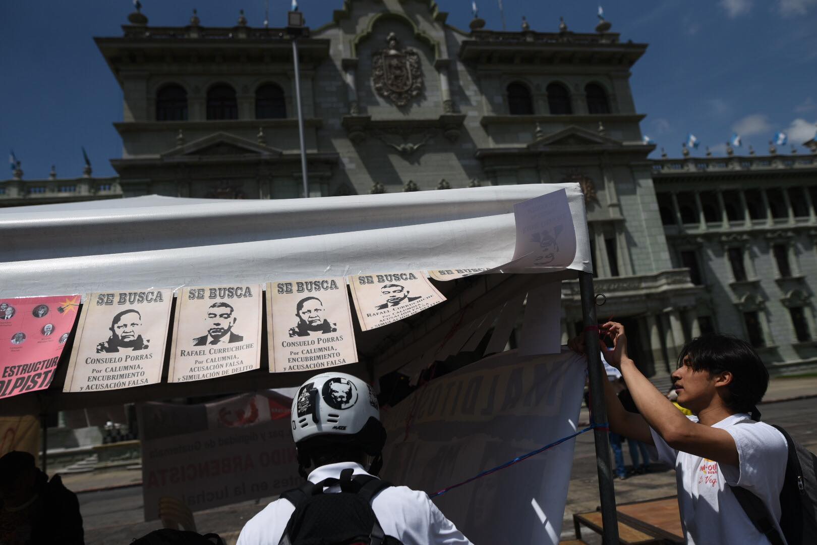 Protestan en Plaza de la Constitución, donde se conmemorará la Independencia