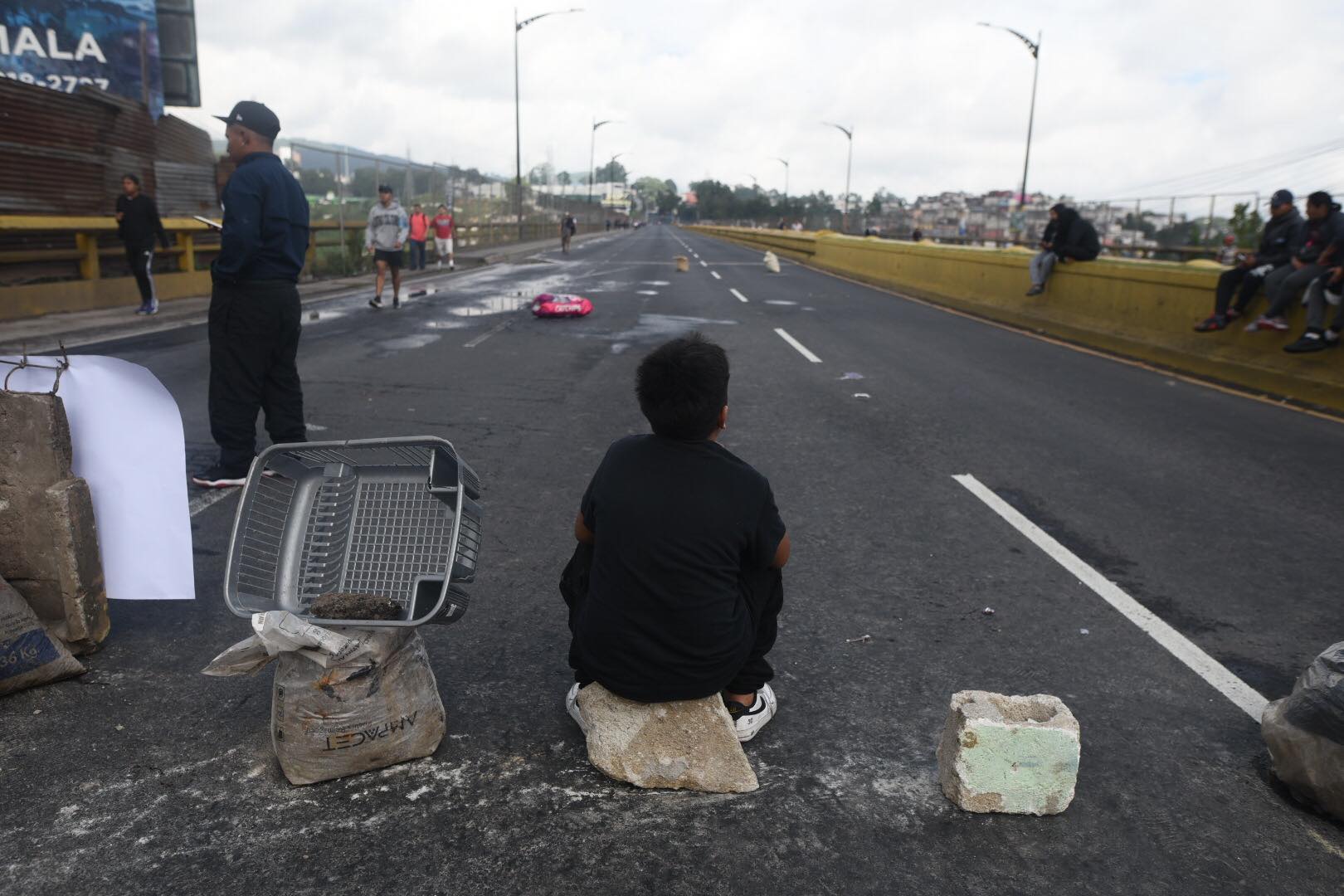 bloqueo en puente El Incienso