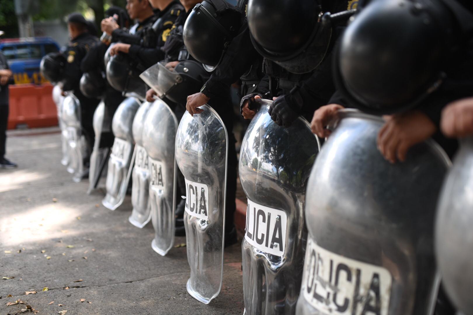 presencia de PNC en aeropuerto La Aurora por manifestaciones