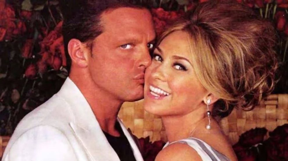 Aracely Ar Mbula Demanda Penalmente A Luis Miguel Noviembre Archives Emisoras Unidas