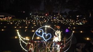 "Homenaje de Luz" en el cementerio Los Parques