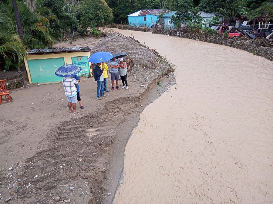 Fuertes lluvias en República Dominicana provoca inundaciones
