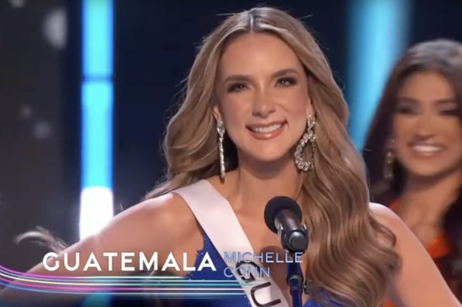 Entre gritos y aplausos, Miss Guatemala se presenta en Miss Universo