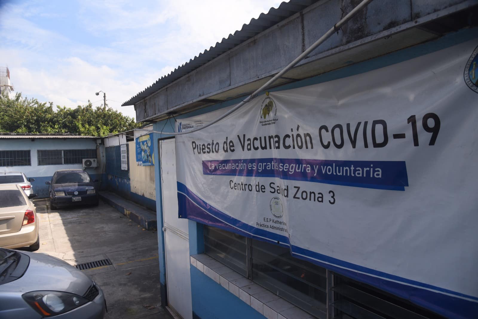 pruebas y vacunación contra covid-19